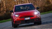 Abarth 600e exterior front dynamic