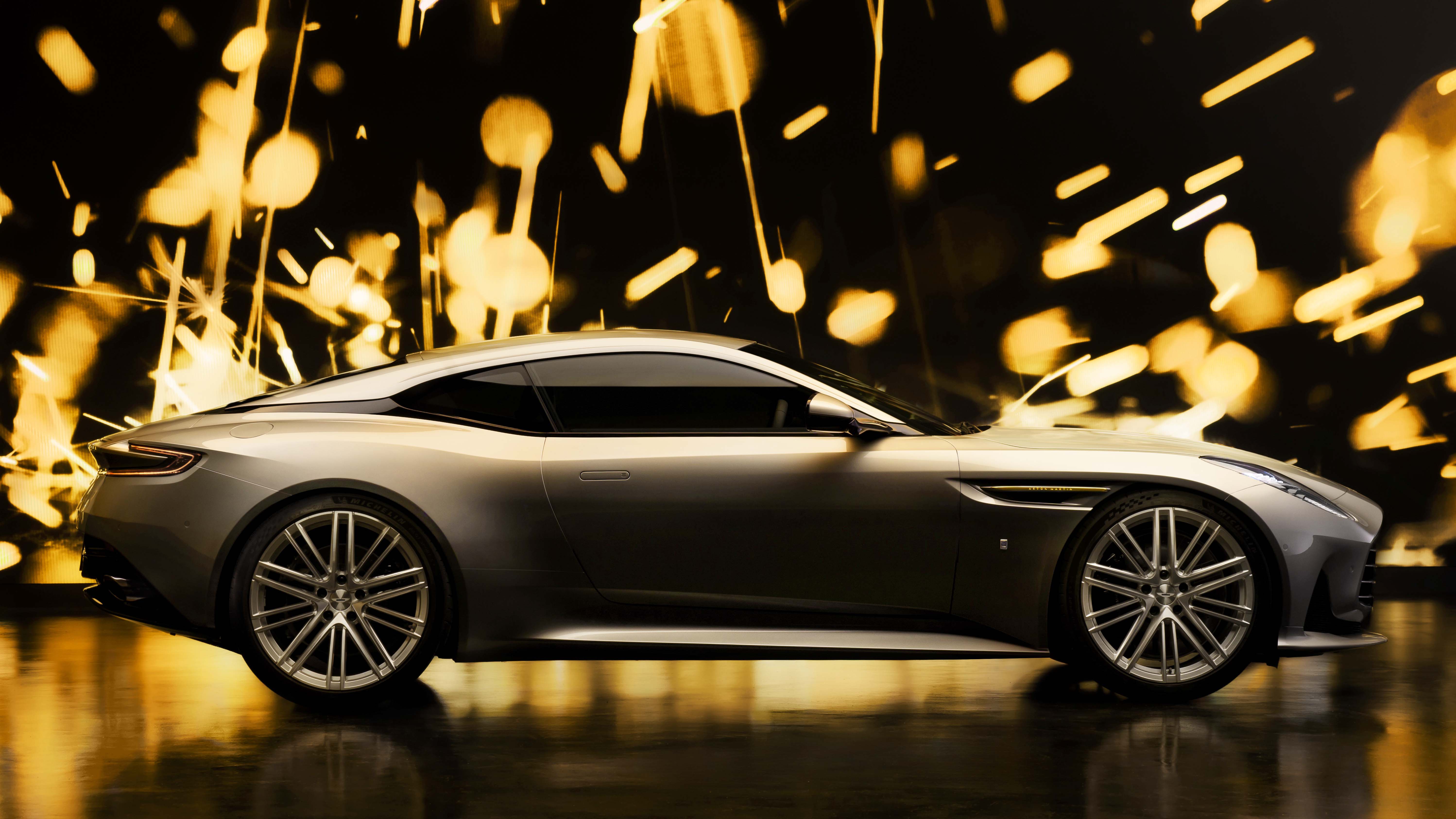 Aston Martin DB12 Goldfinger Edition