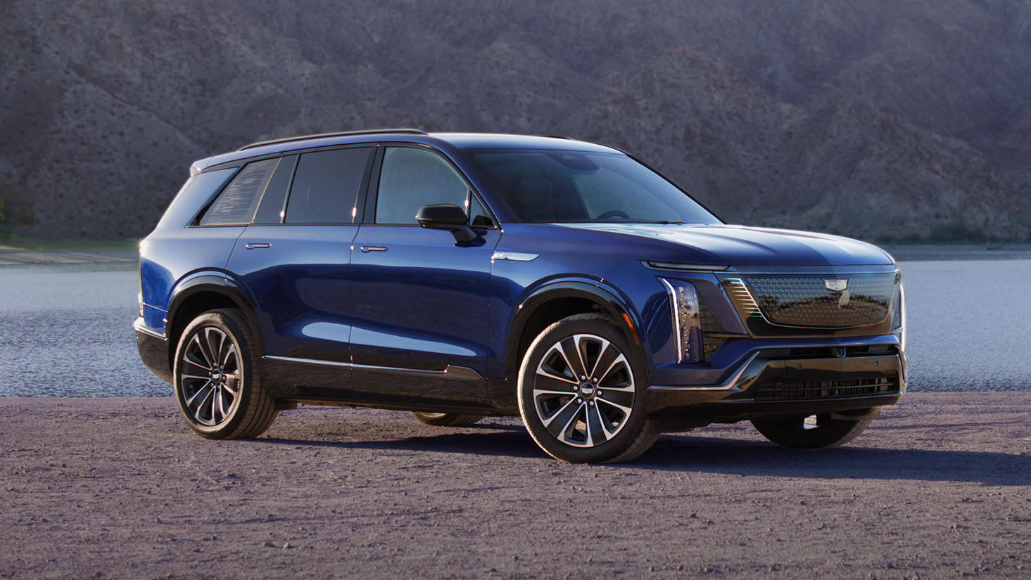 Cadillac Vistiq electric SUV revealed USA 2024