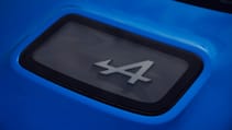 Alpine A290 charging indicator