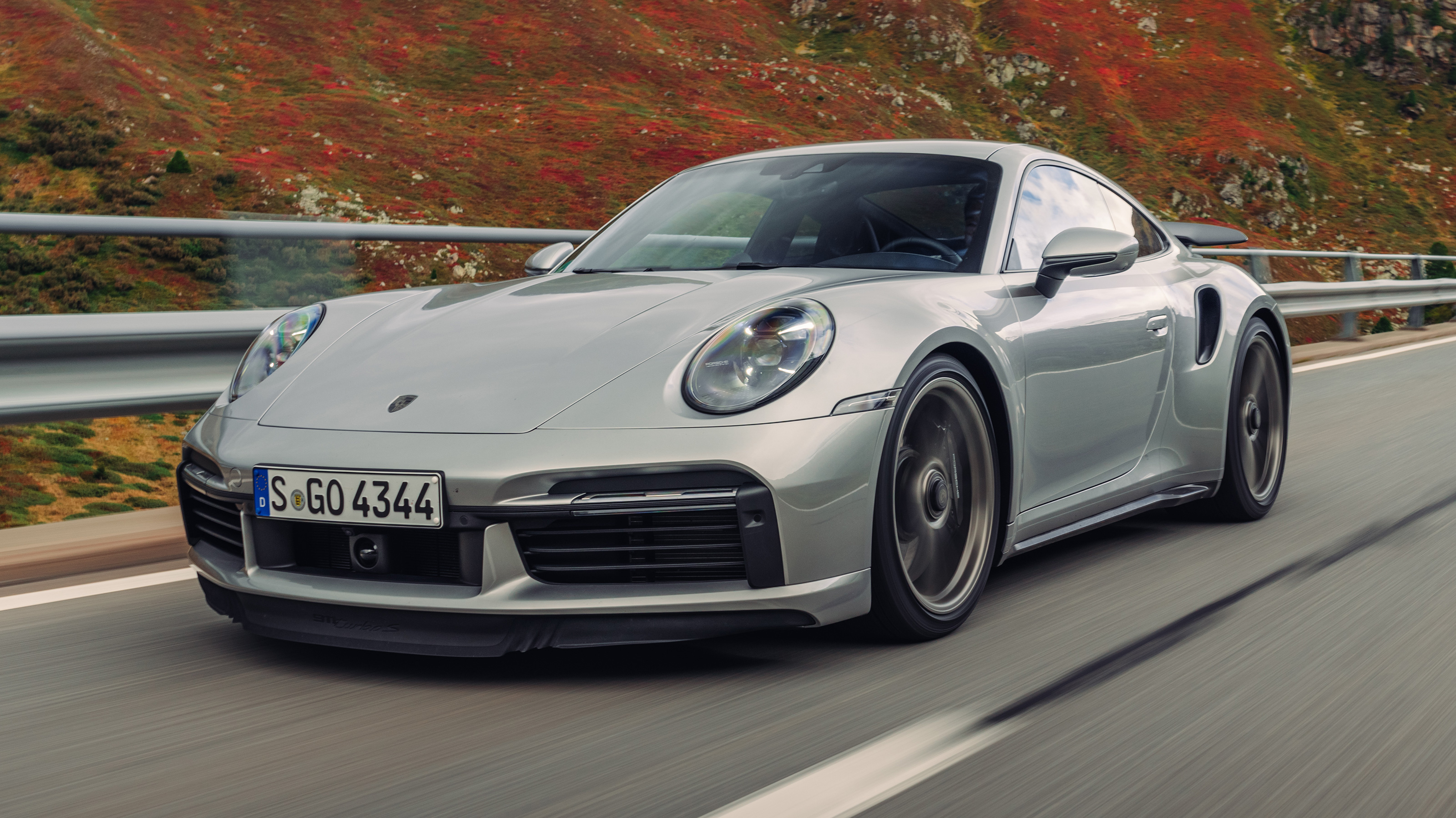 Porsche 911 Turbo 50 Years front