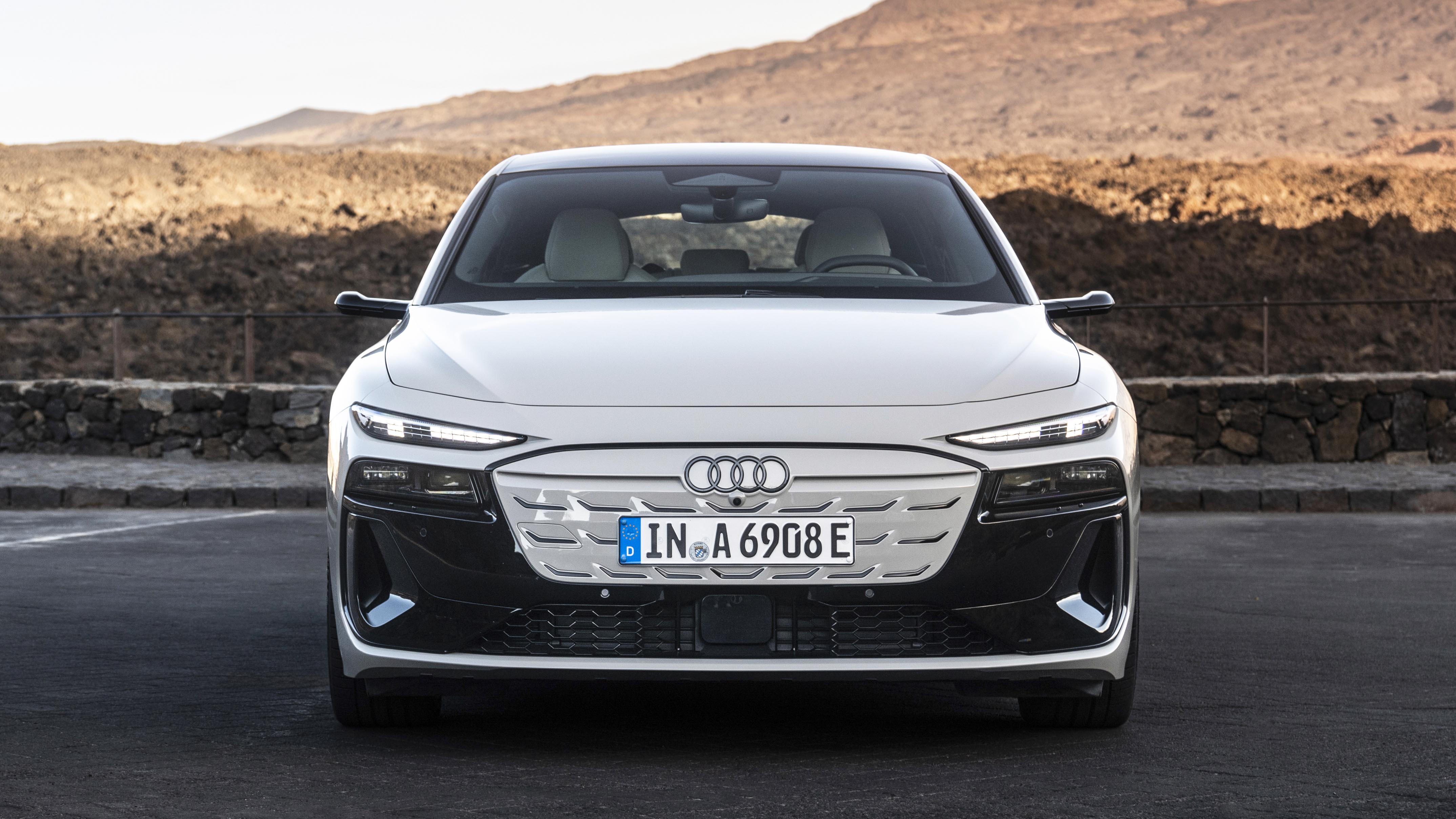 Audi A6 e-tron Avant front static