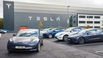 Tesla Model 3, Tesla Delivery Centre