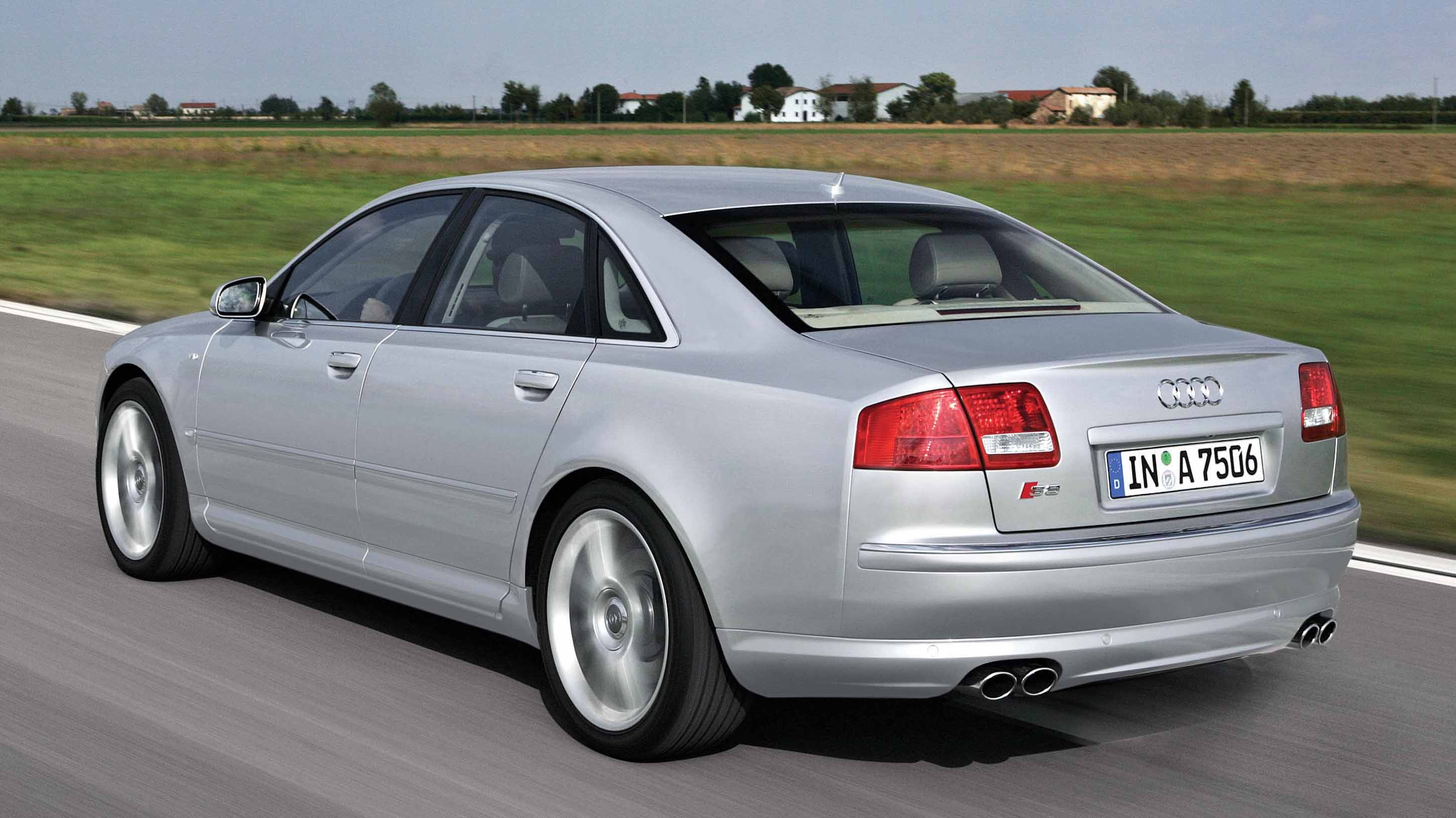 Audi S8