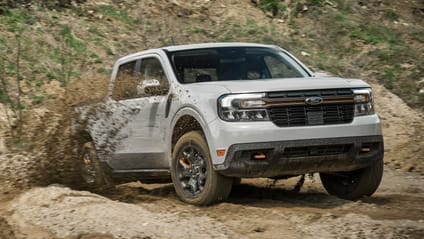 Ford Maverick - driving off-roading shot