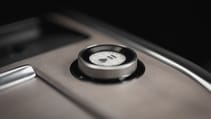 Volvo EX90 drive dial