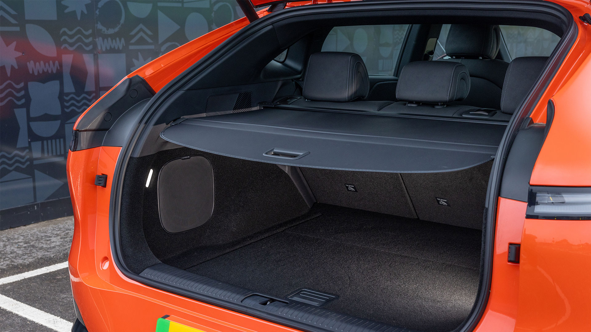 Exterior shot of boot space with boot cover in situ in Xpeng G6