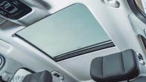 Jaecoo 7 glass roof