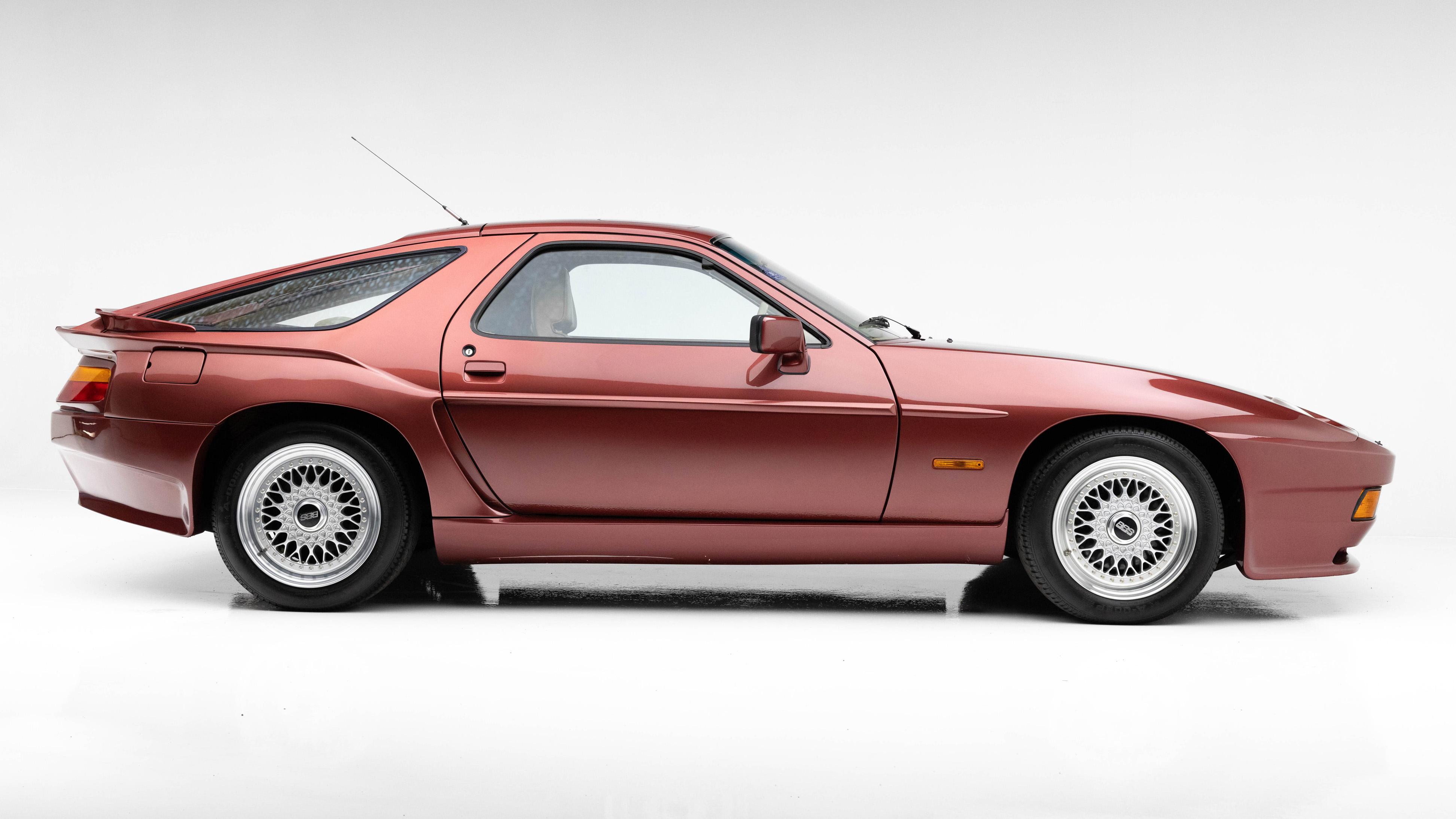 Porsche 928 S by Gemballa Top Gear