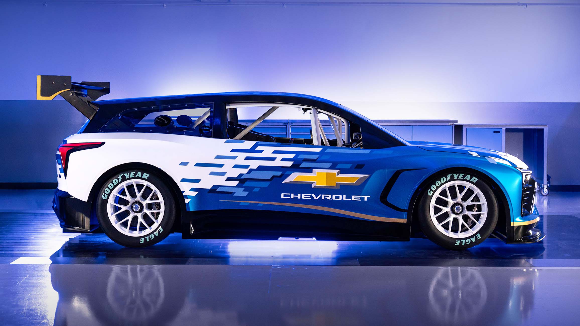 Chevrolet Blazer EV.R NASCAR prototype