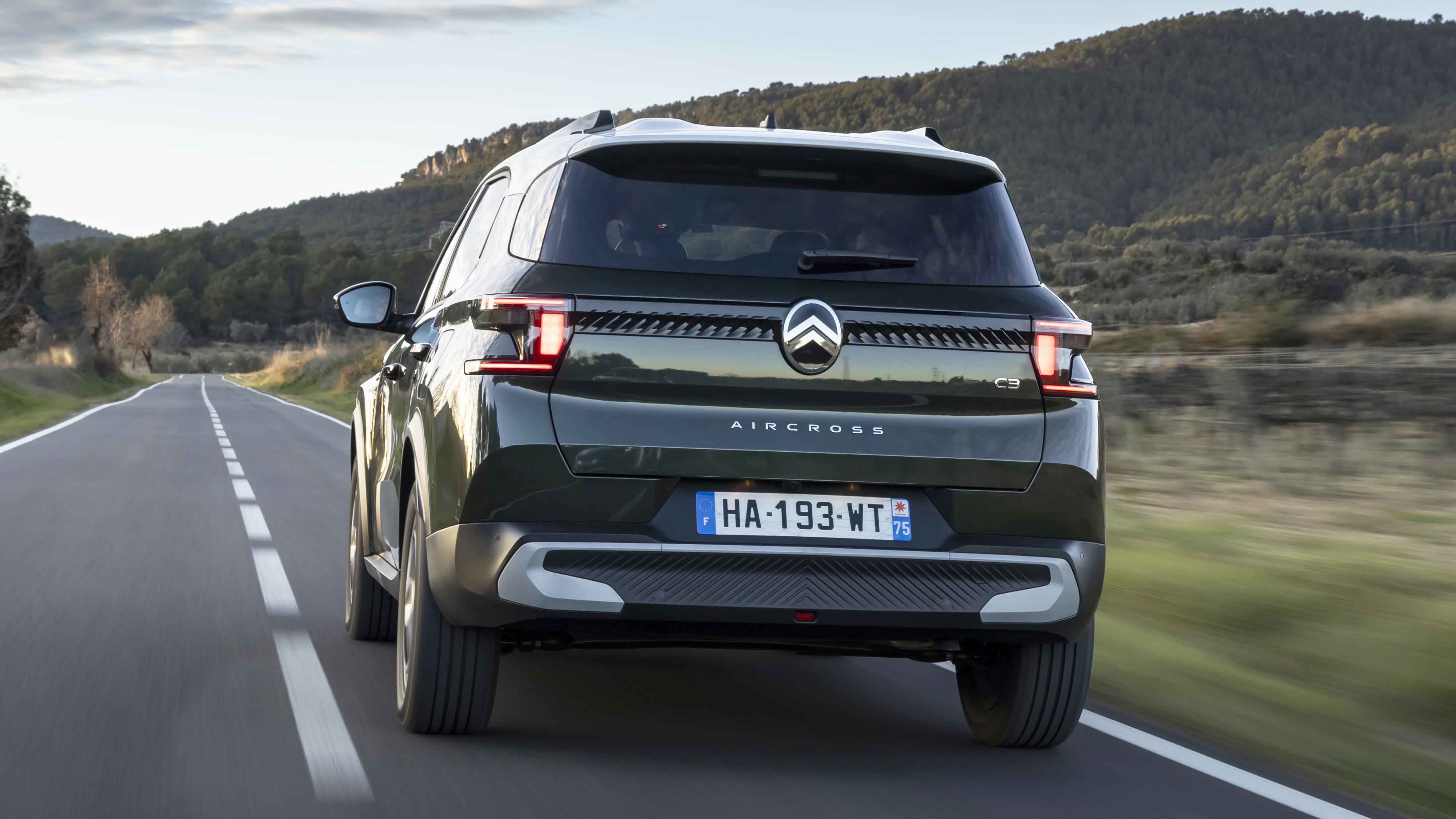 Citroen C3 Aircross hybrid exterior rear dynamic