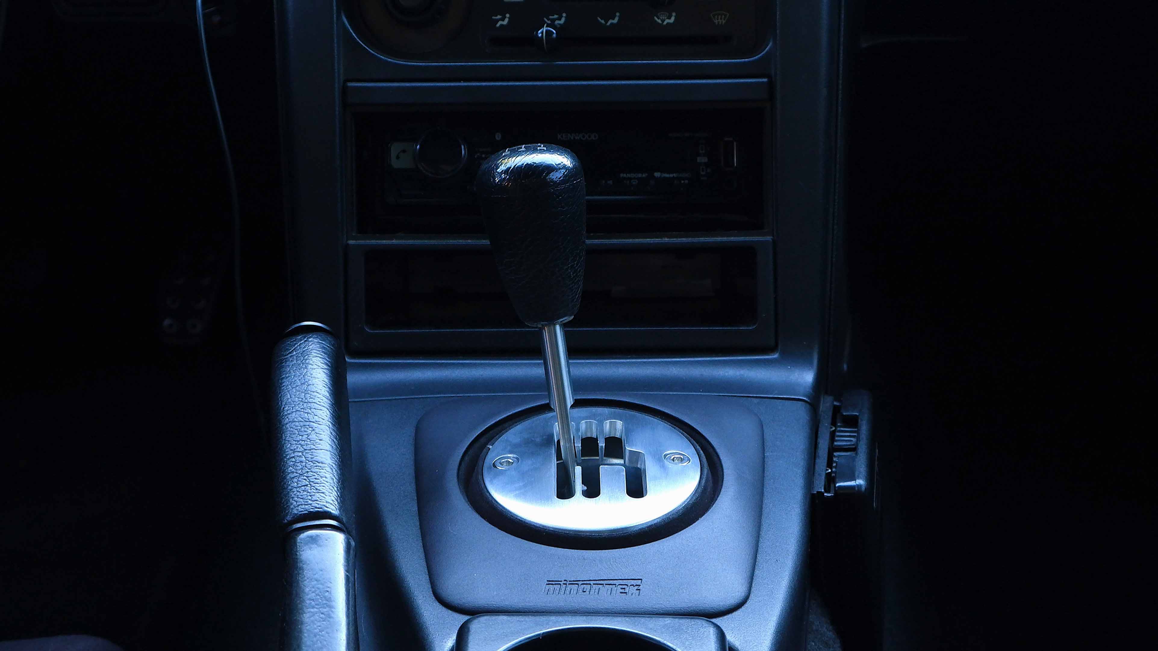 Mazda MX-5 MK1 gated shifter