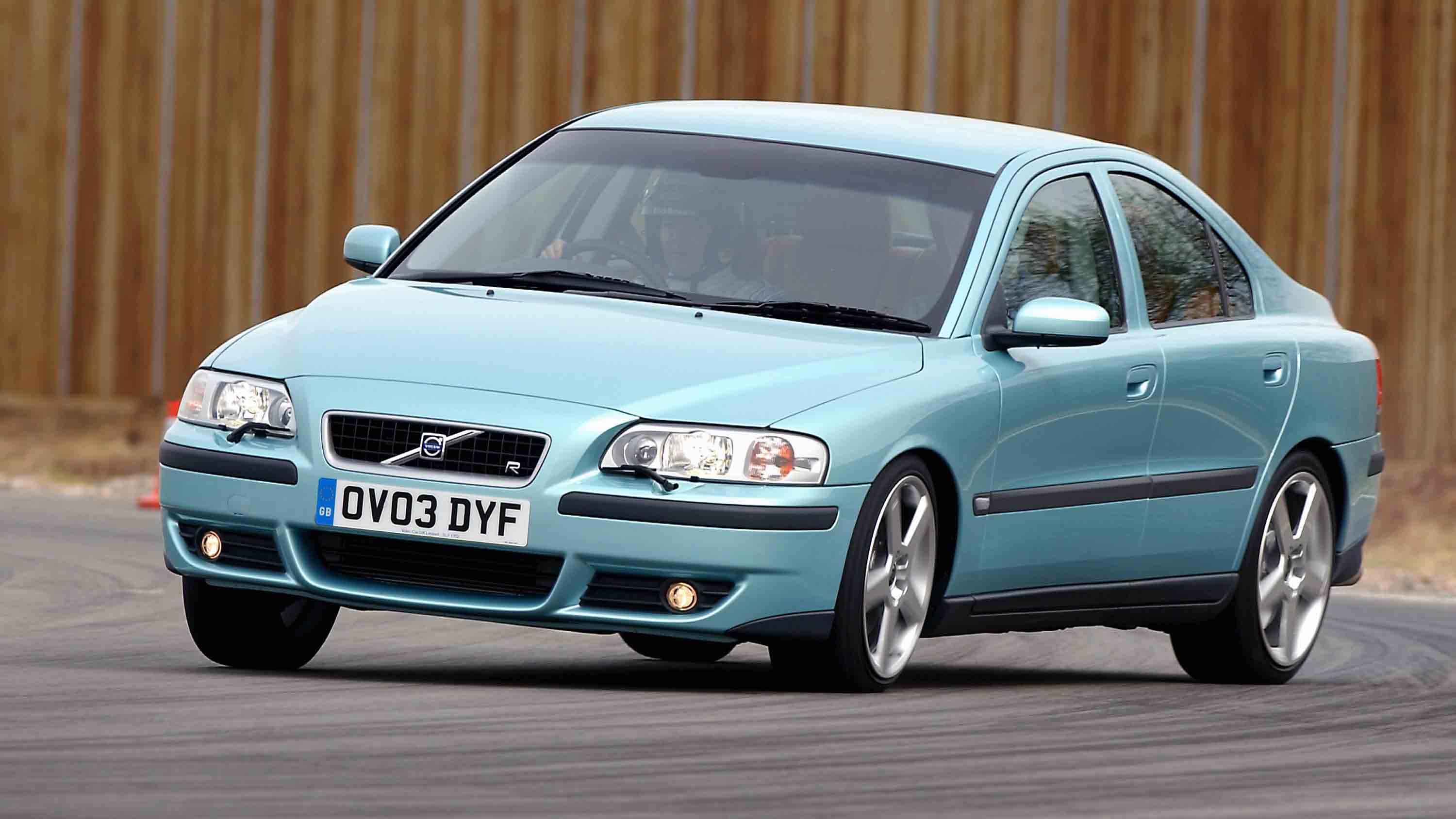 Volvo S60 R