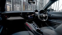Alfa Romeo Junior Elettrica interior front seats