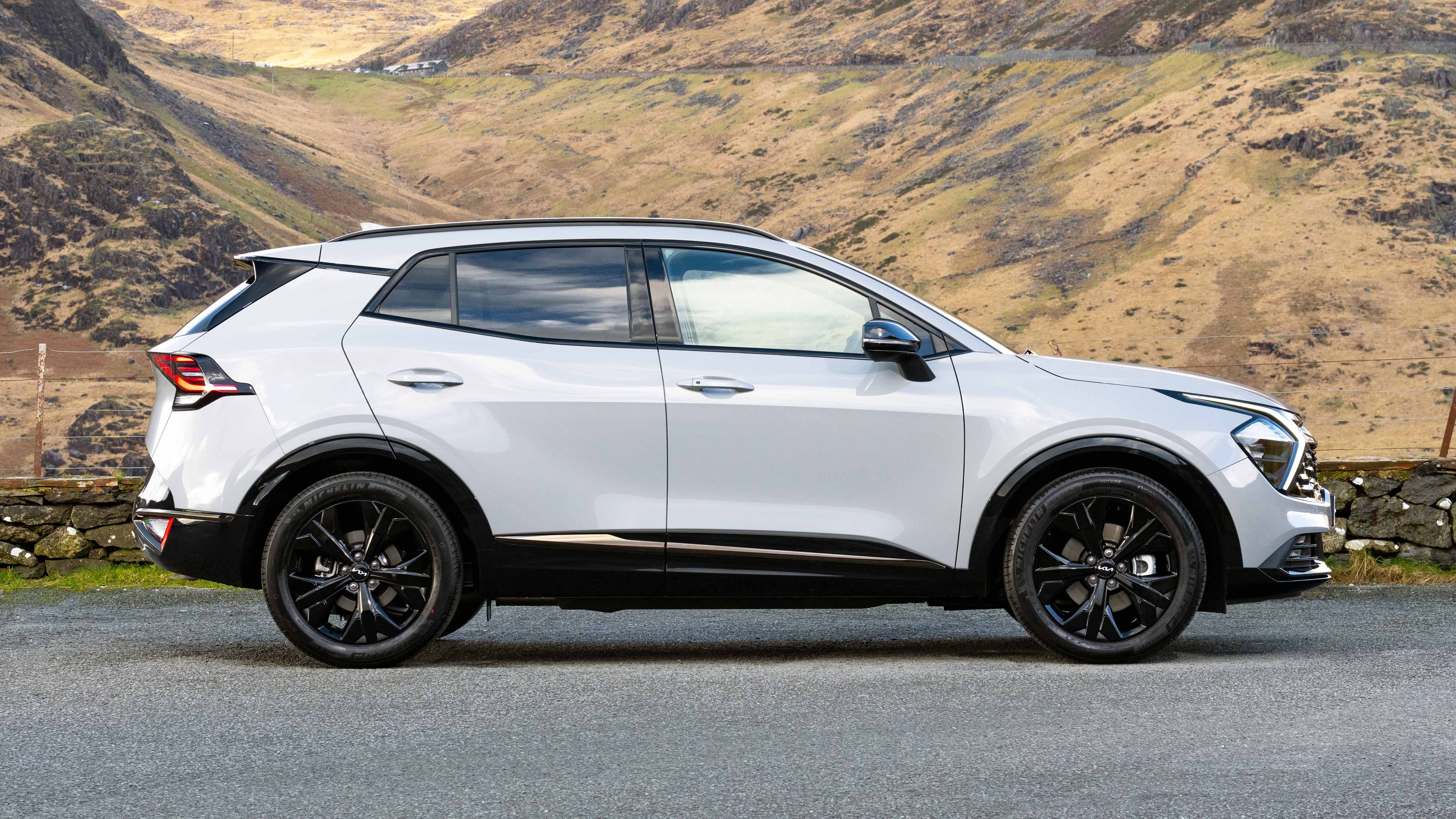 Kia Sportage exterior side static