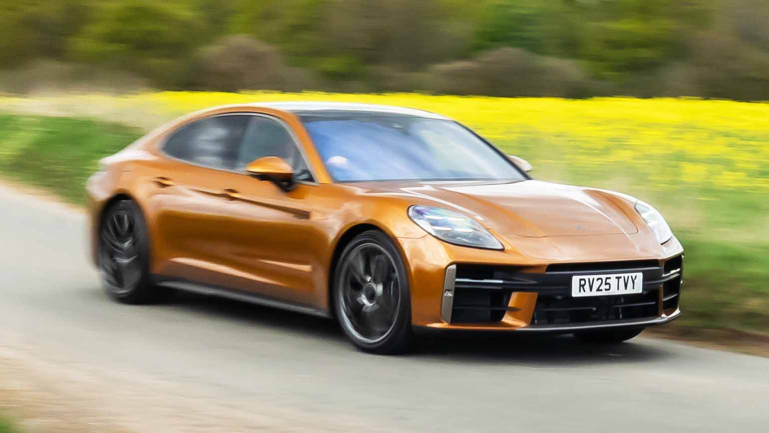 Porsche Panamera exterior front three quarter dynamic