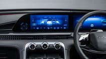 Omoda 9 screen