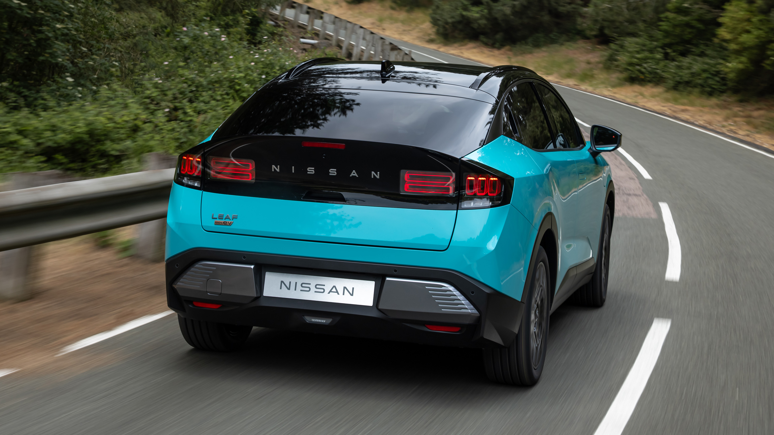 Nissan Leaf prototype exterior rear three quarter dynamic