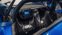 Praga Bohema steering wheel interior