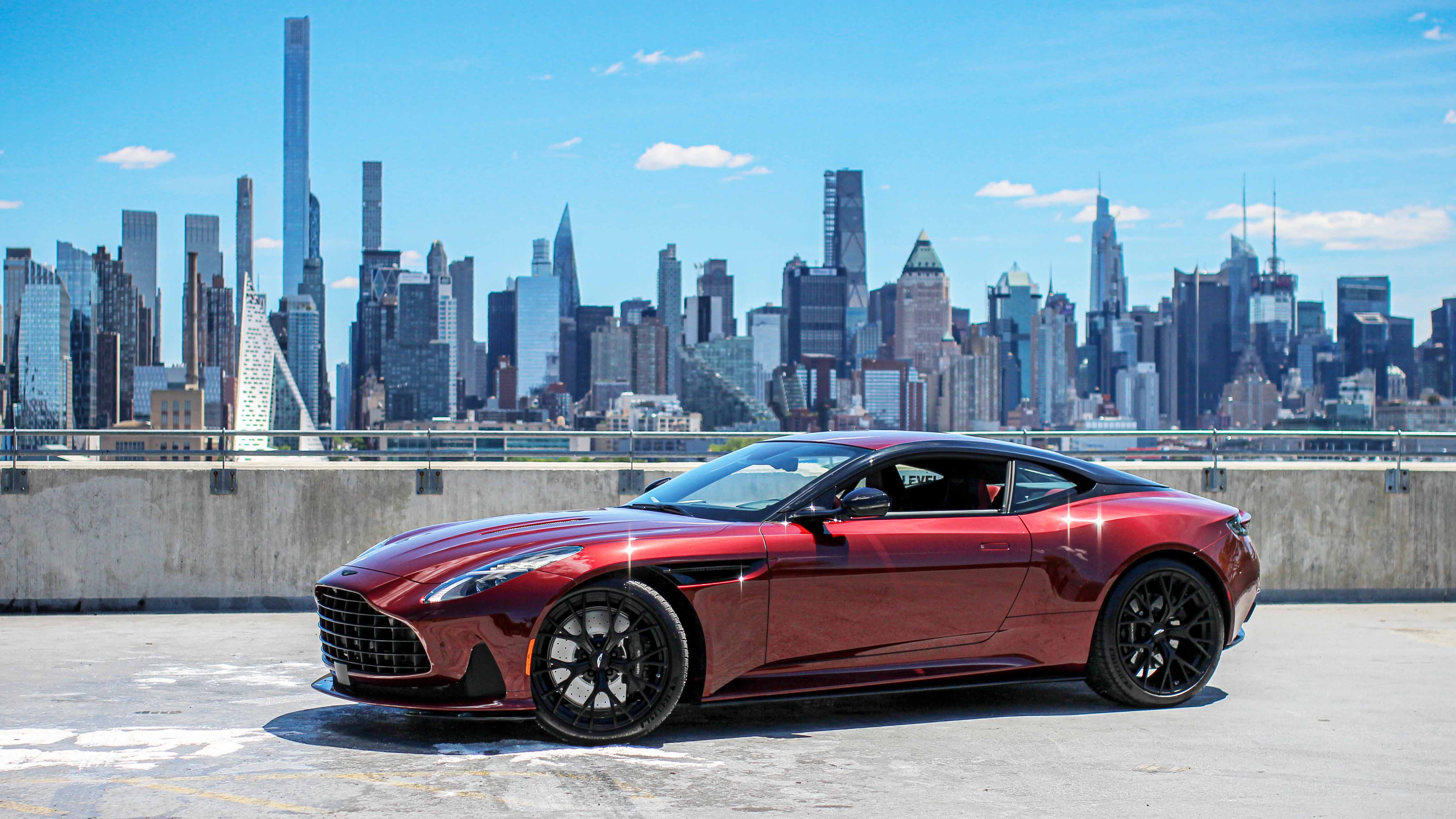 Aston Martin DB12