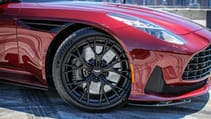 Aston Martin DB12