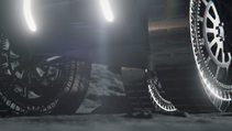 Close shot of the Venturi Mona Luna's wheels