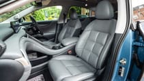 MG IM5 front seats