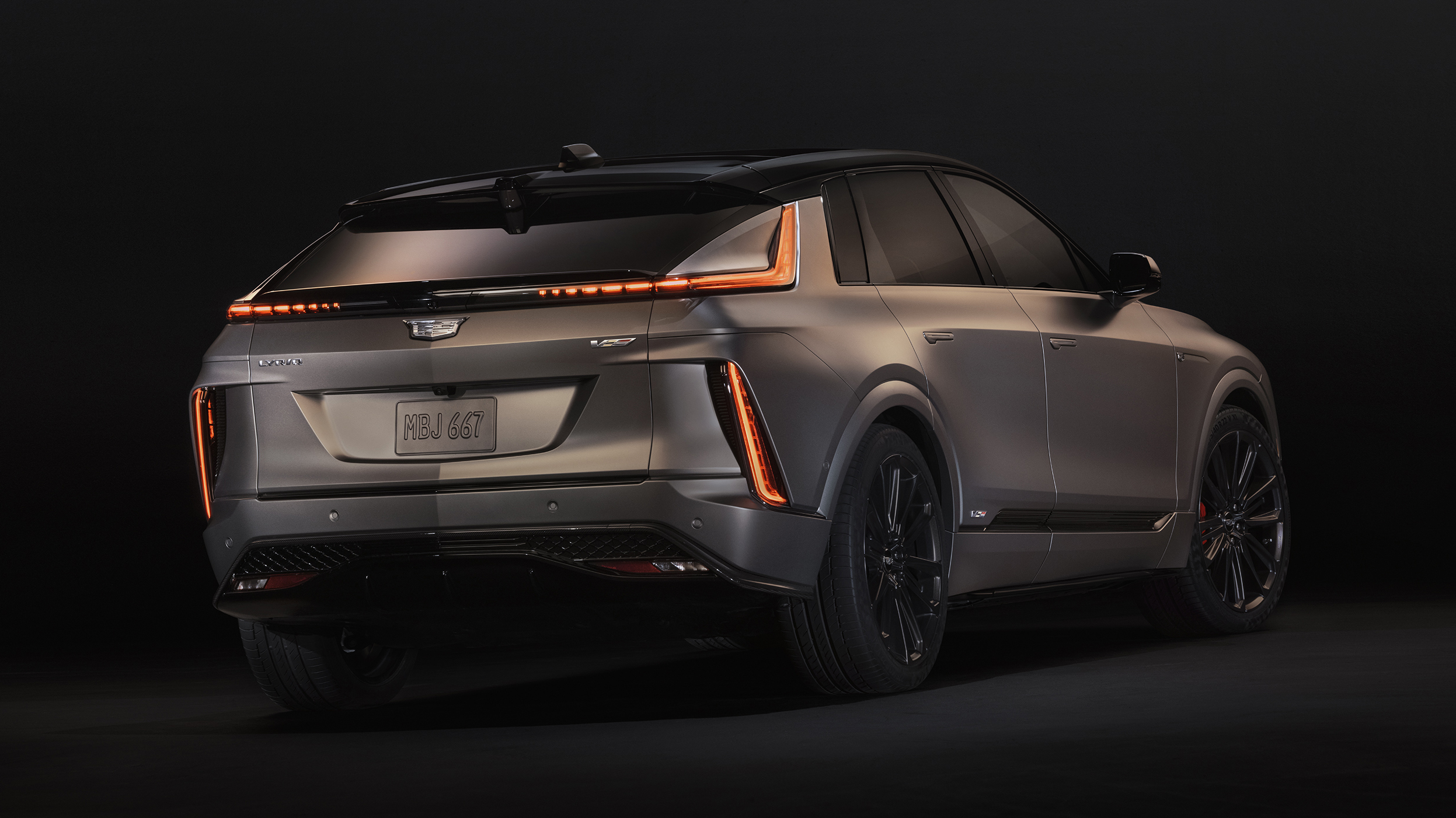 Cadillac Lyriq-V rear