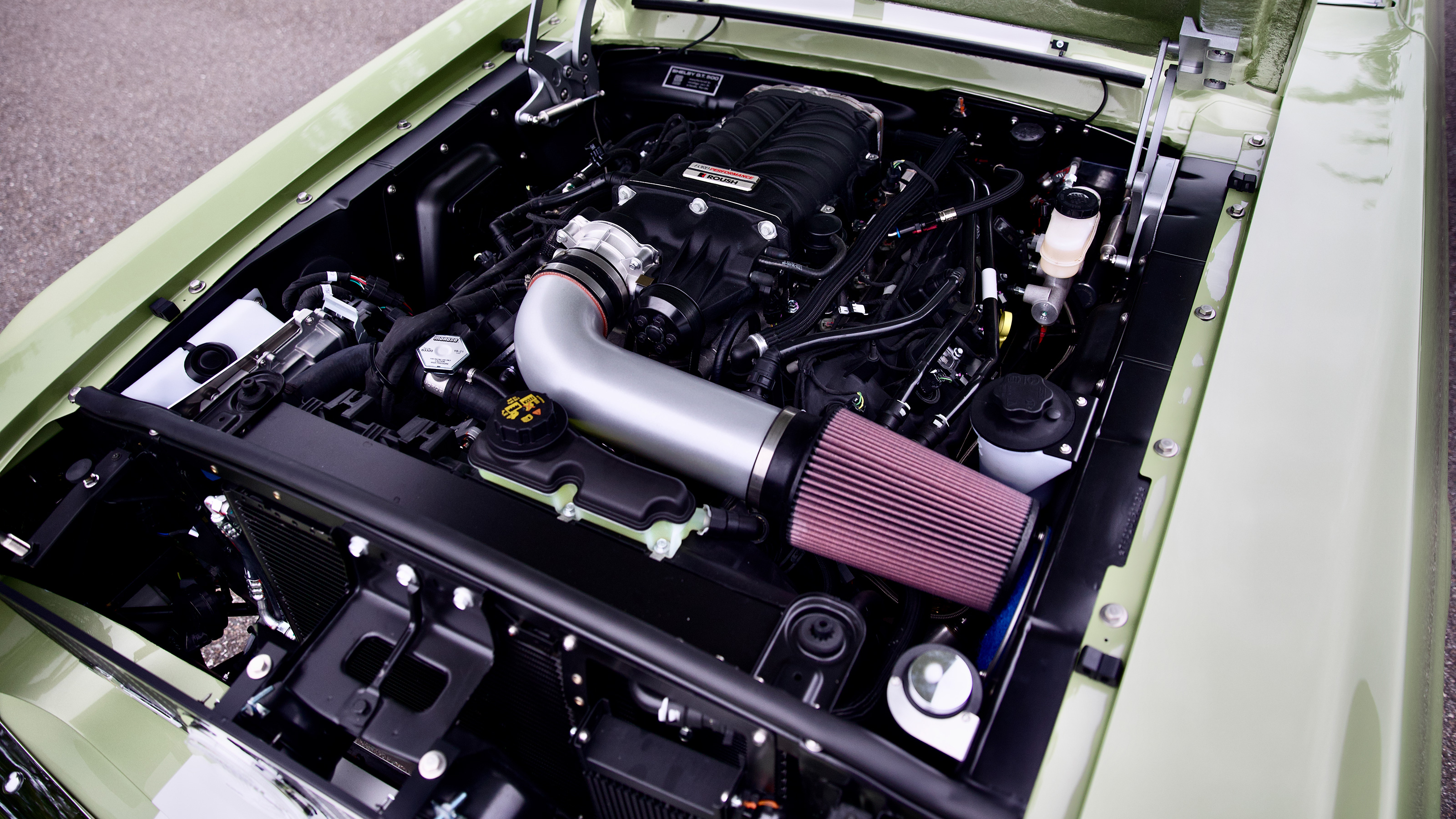Revology 1967 Shelby GT500 engine