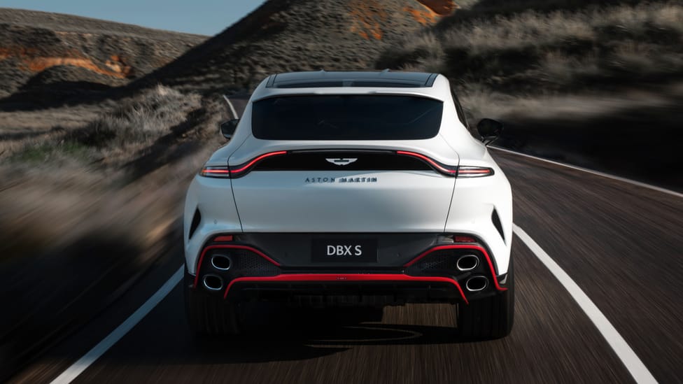 Aston Martin DBX S