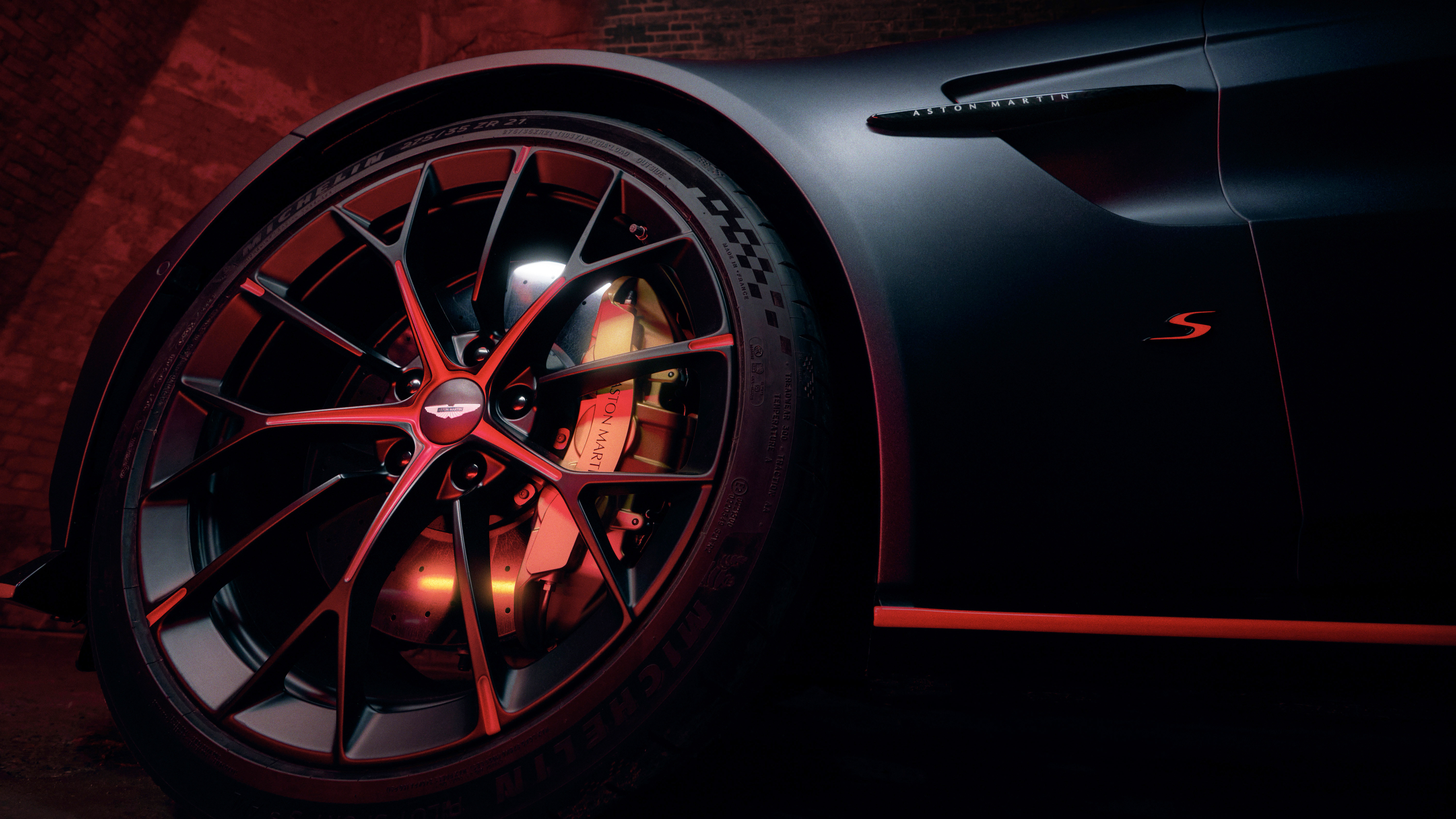 Aston Martin Vantage S revealed 2025