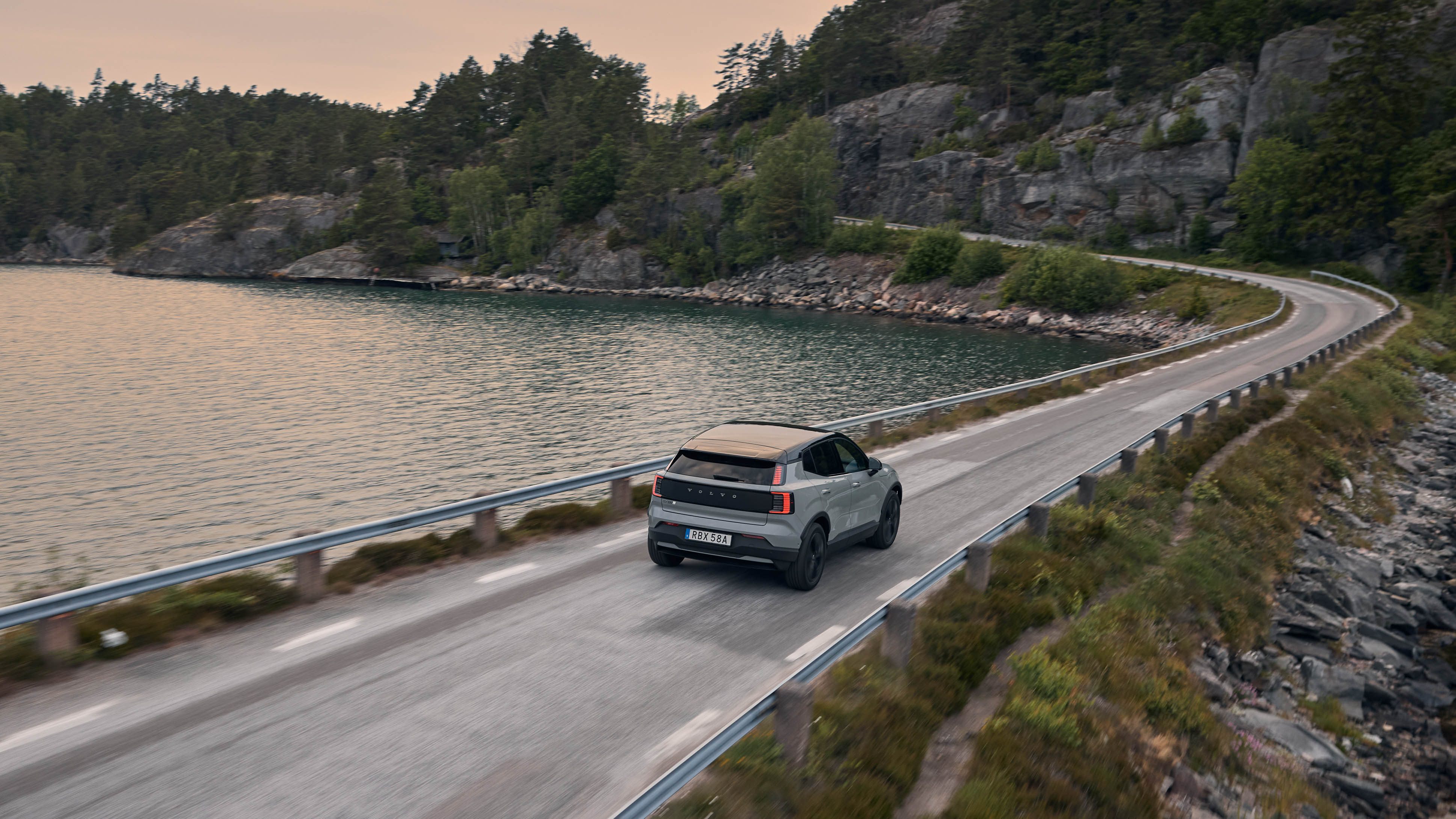 Volvo EX30 Cross Country Top Gear