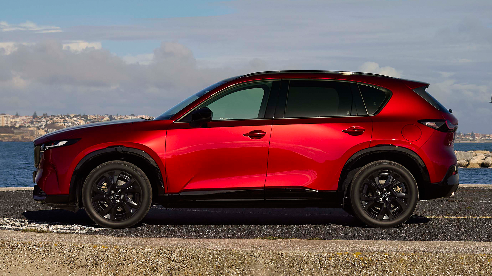 Static side profile shot of new Mazda CX-5 SUV