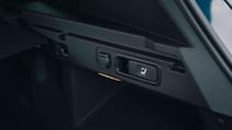 Dacia Bigster interior boot button