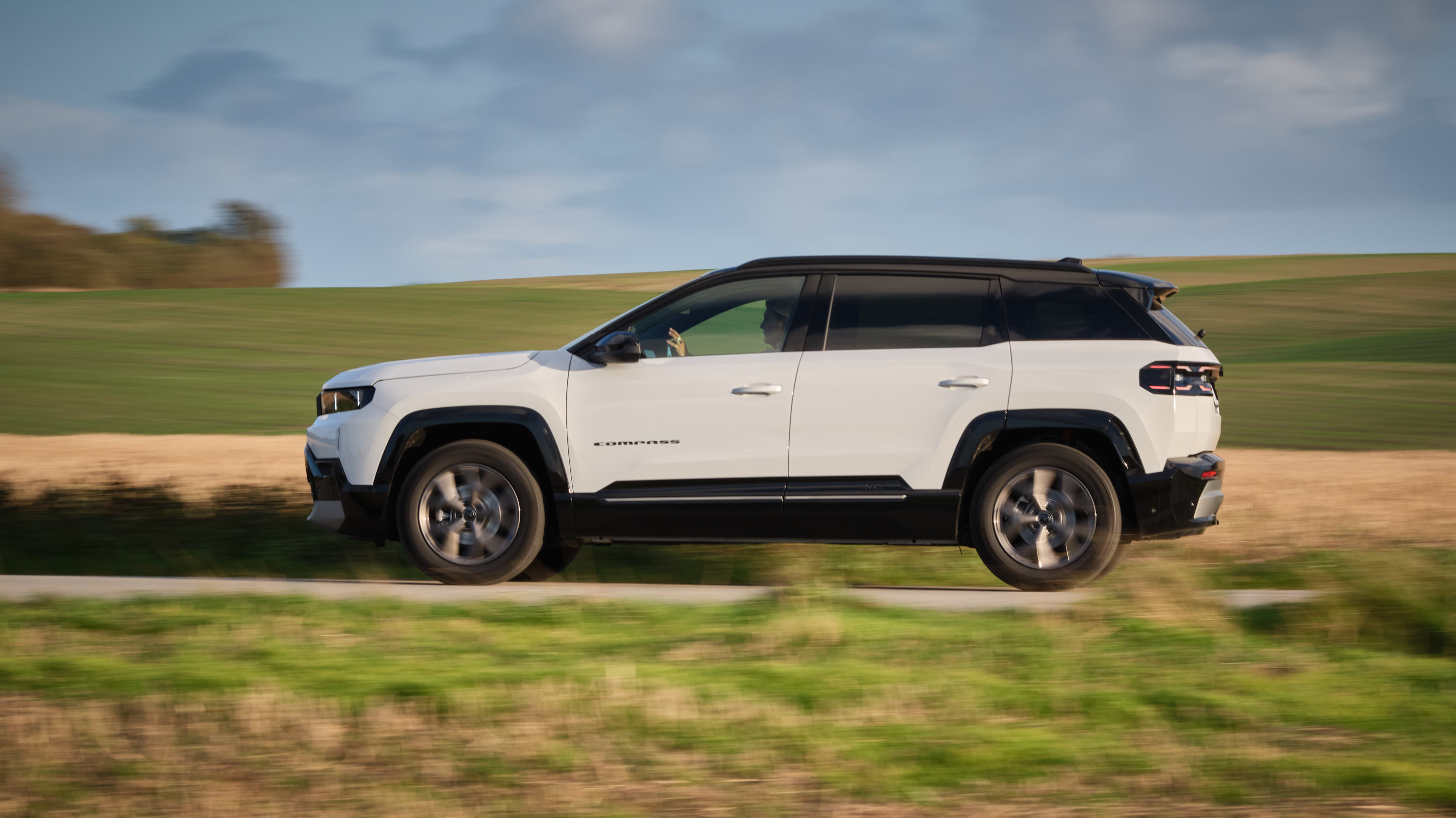 2025 Jeep Compass side profile