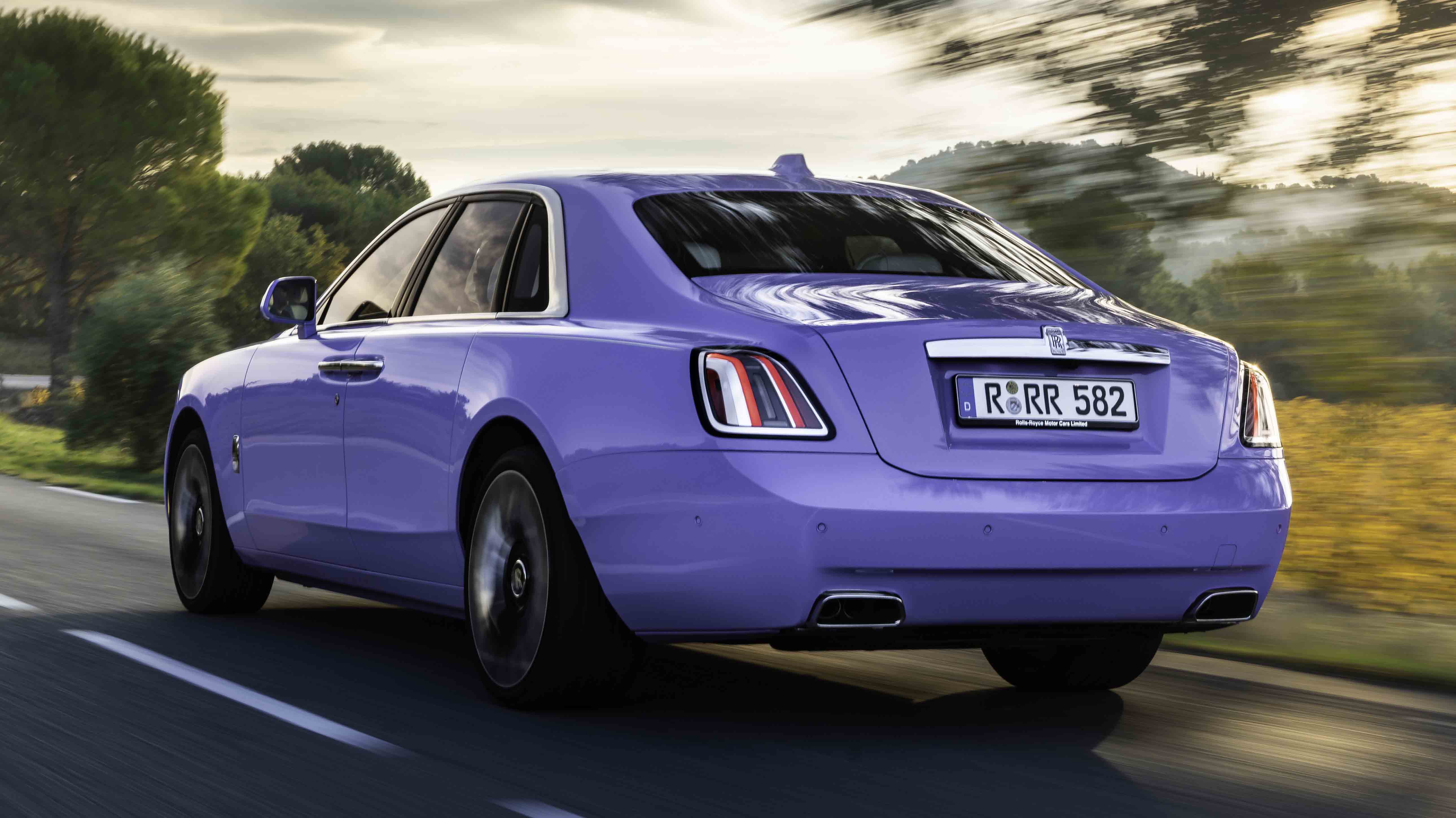 Rolls-Royce Ghost Series II rear three quarter dynamic