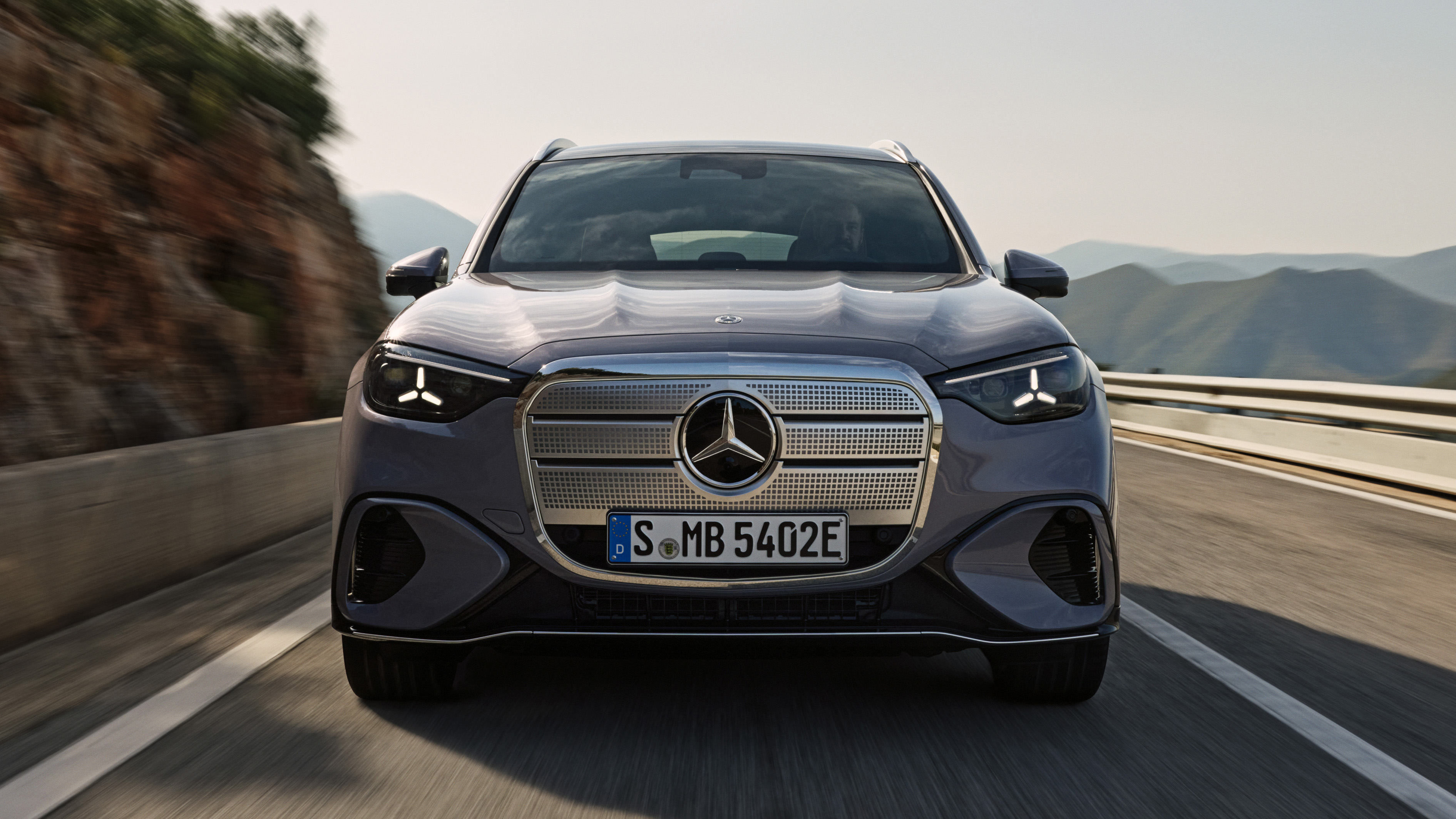 Mercedes-Benz GLC with EQ Technology Top Gear