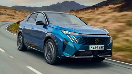 Peugeot e-3008: 422 miles