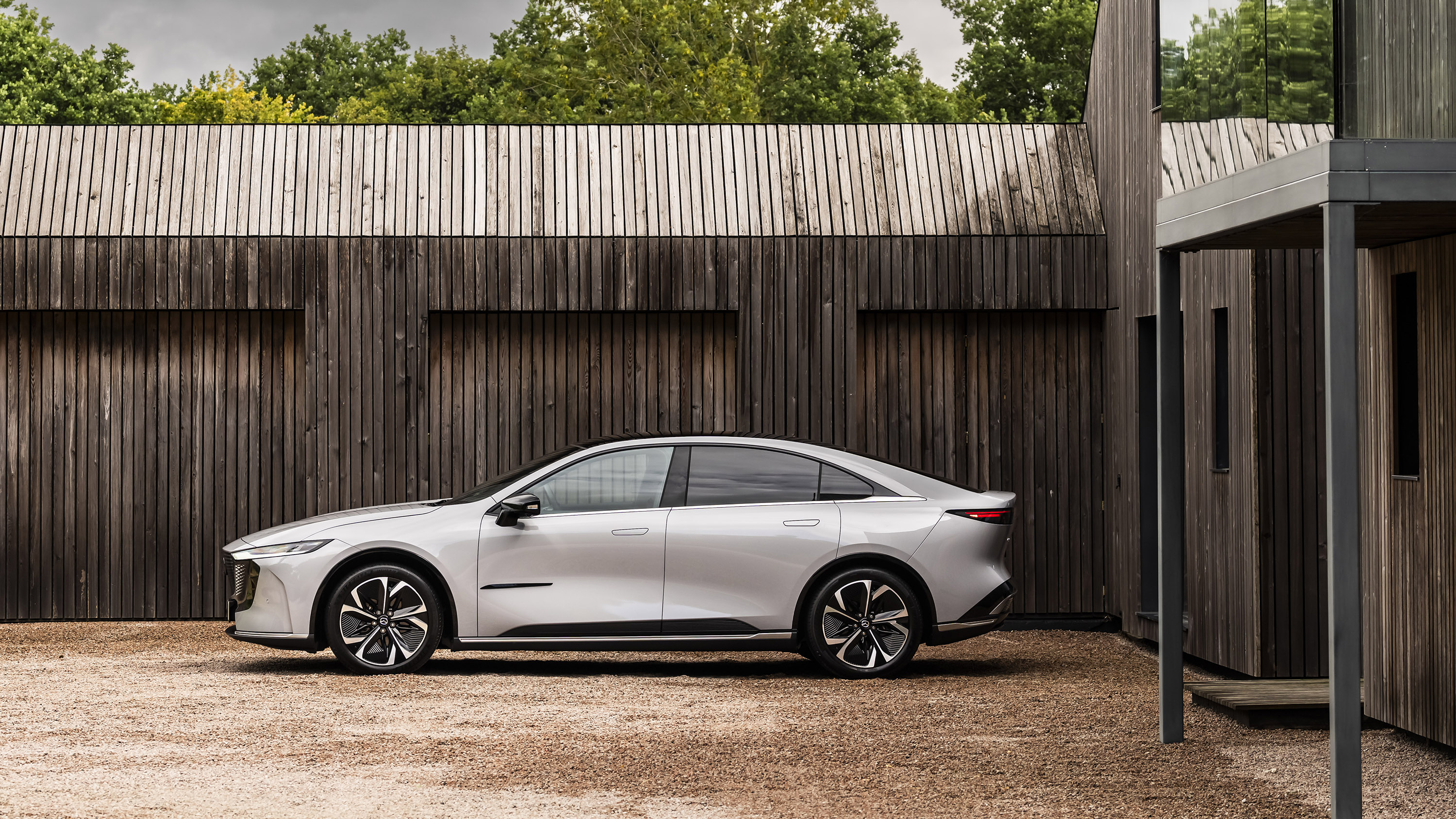 2026 Mazda 6e side profile static