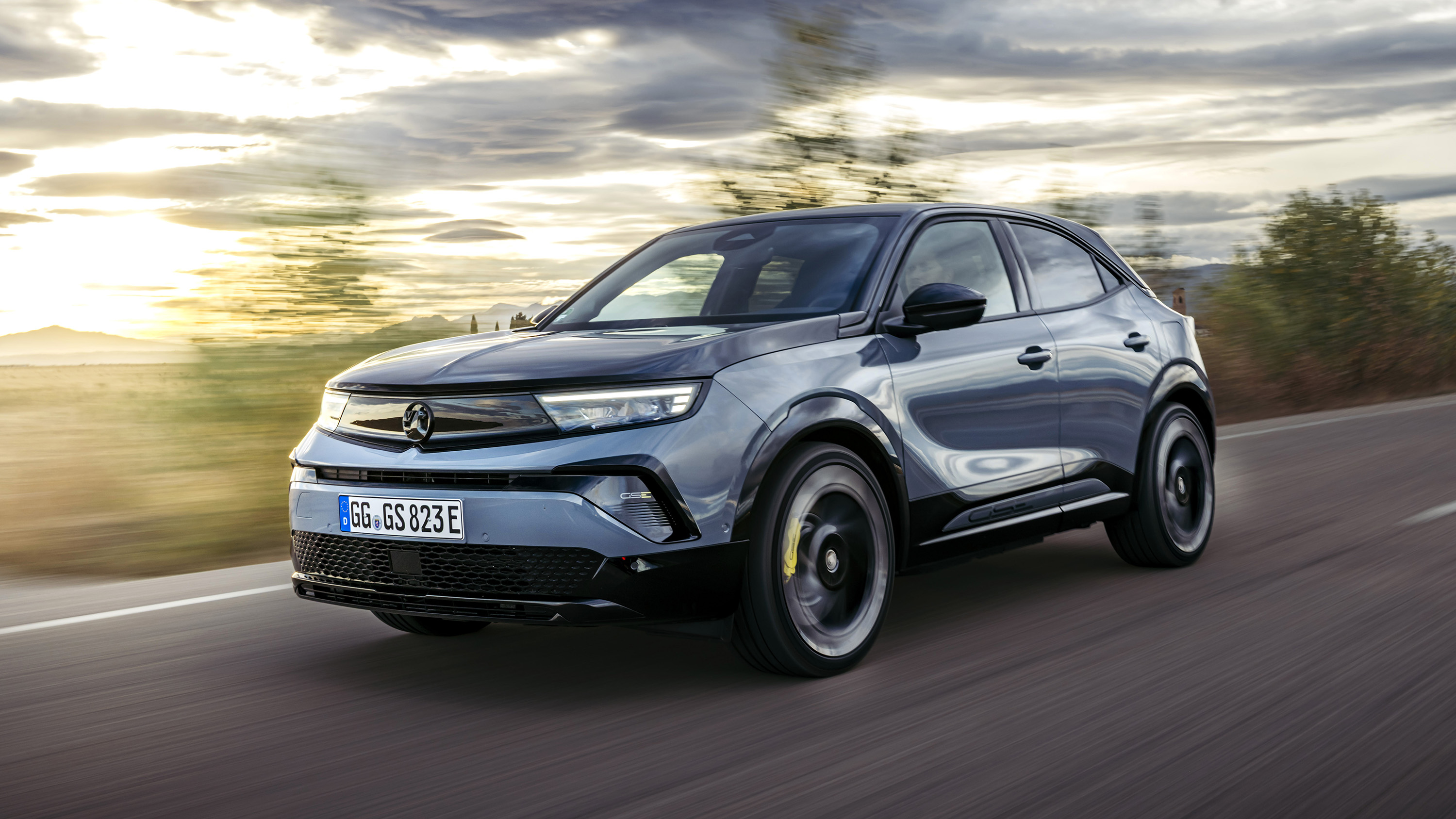 2025 Vauxhall Mokka GSE front action