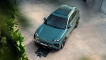 Porsche Cayenne Electric revealed