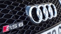 Audi RS6 Avant 2008 exterior badges