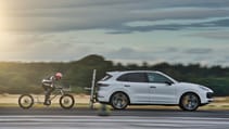 Porsche Cayenne assists 149mph cycling record