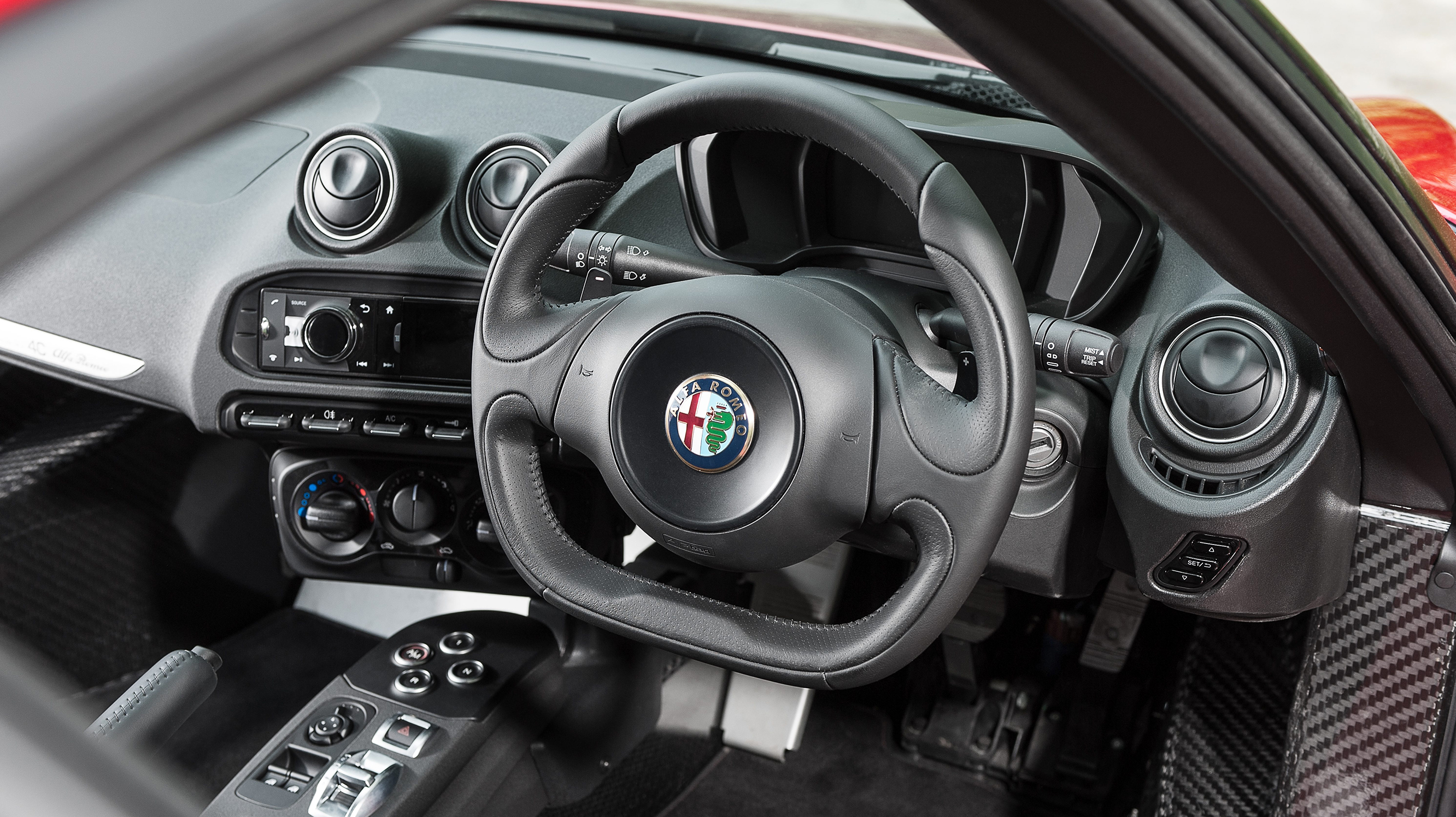 buyers_guide_-_alfa4c_-_interior.jpg