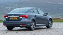 buyers_guide_-_toyota_avensis_2014_-_rear_quarter.jpg