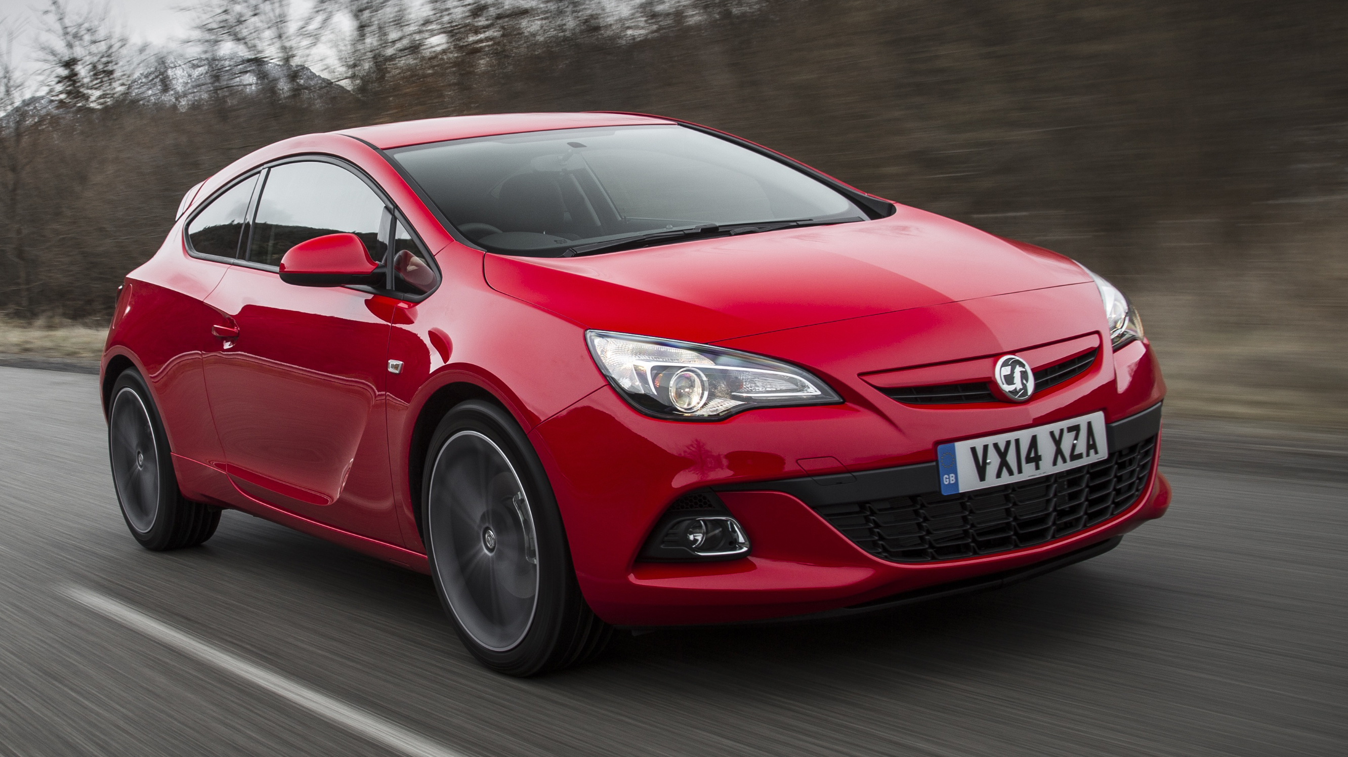 buyers_guide_-_vauxhall_astra_gtc_2014_-_front_quarter.jpg