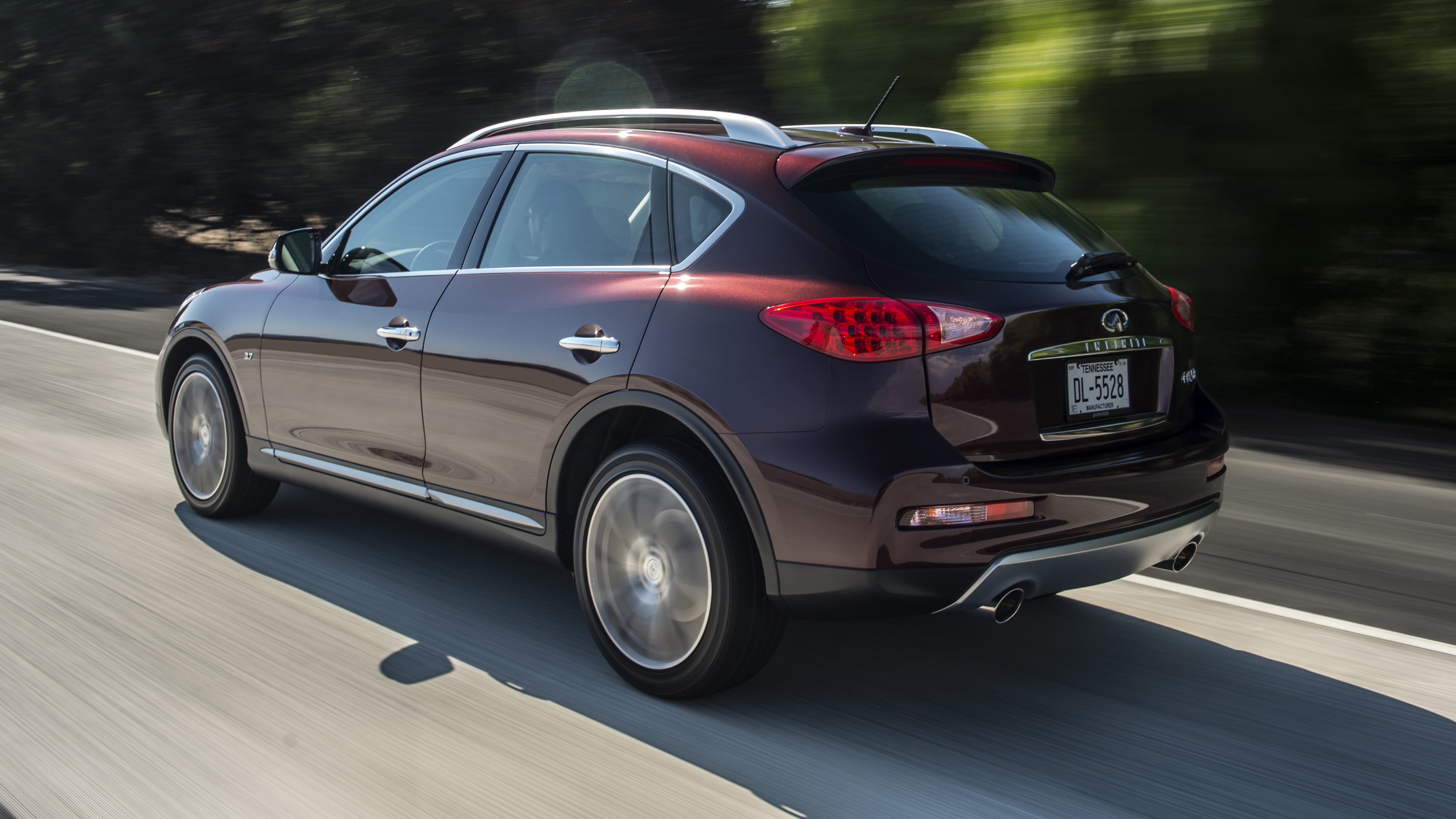 2016_infiniti_qx50_02.jpg