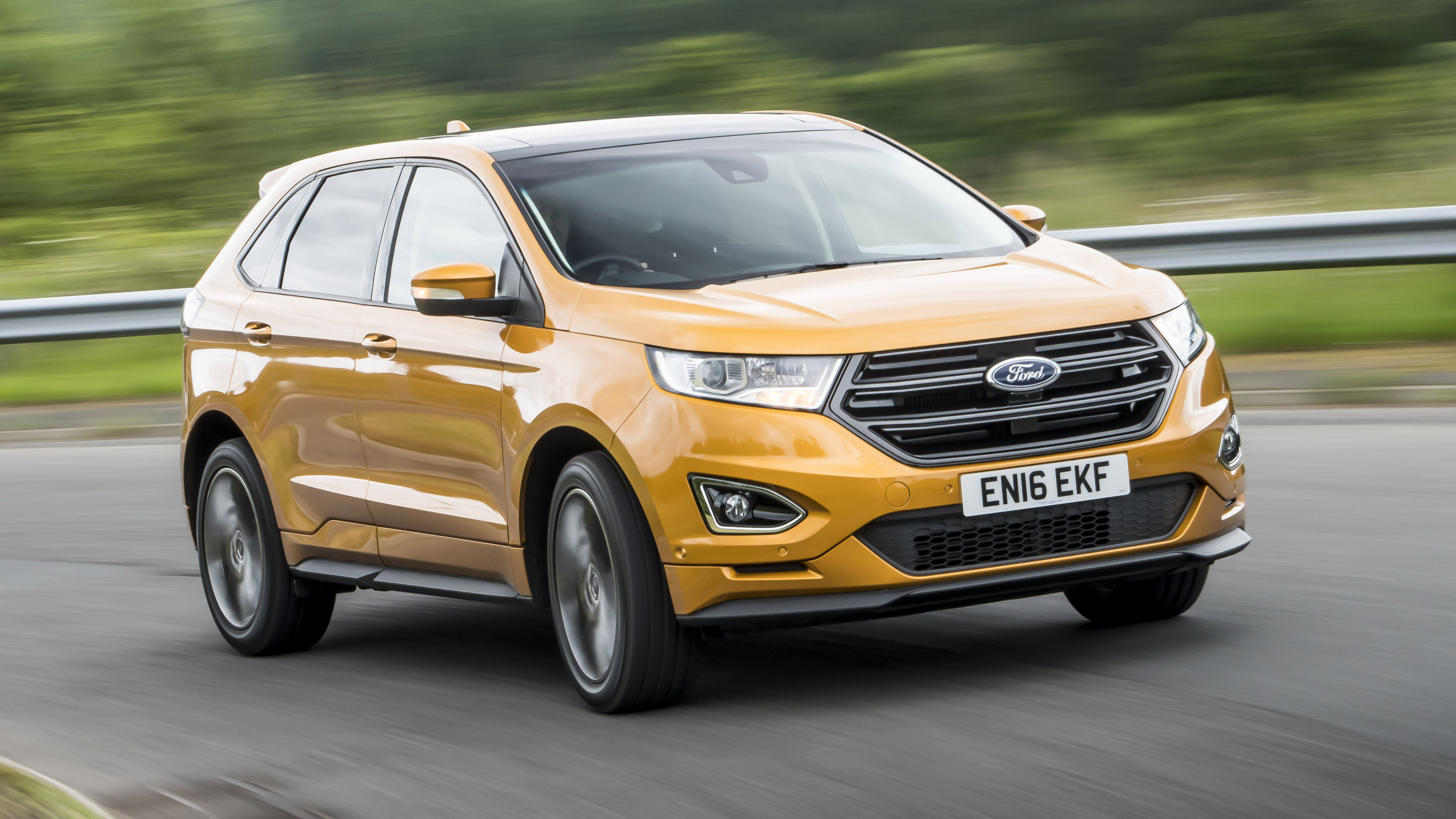 fordedge_uklaunch-exteriordynamicroad_34.jpg