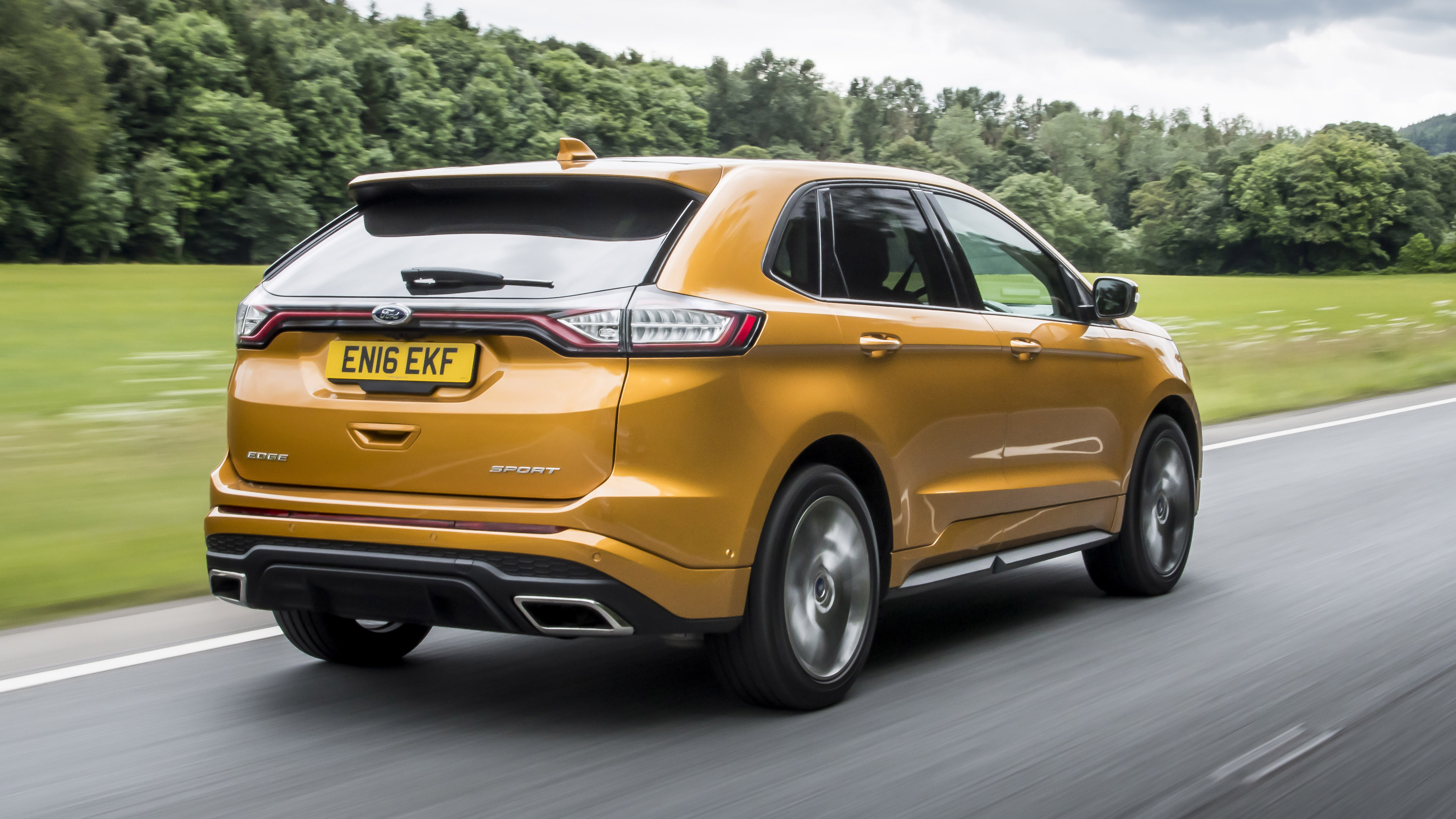 fordedge_uklaunch-exteriordynamicroad_40.jpg