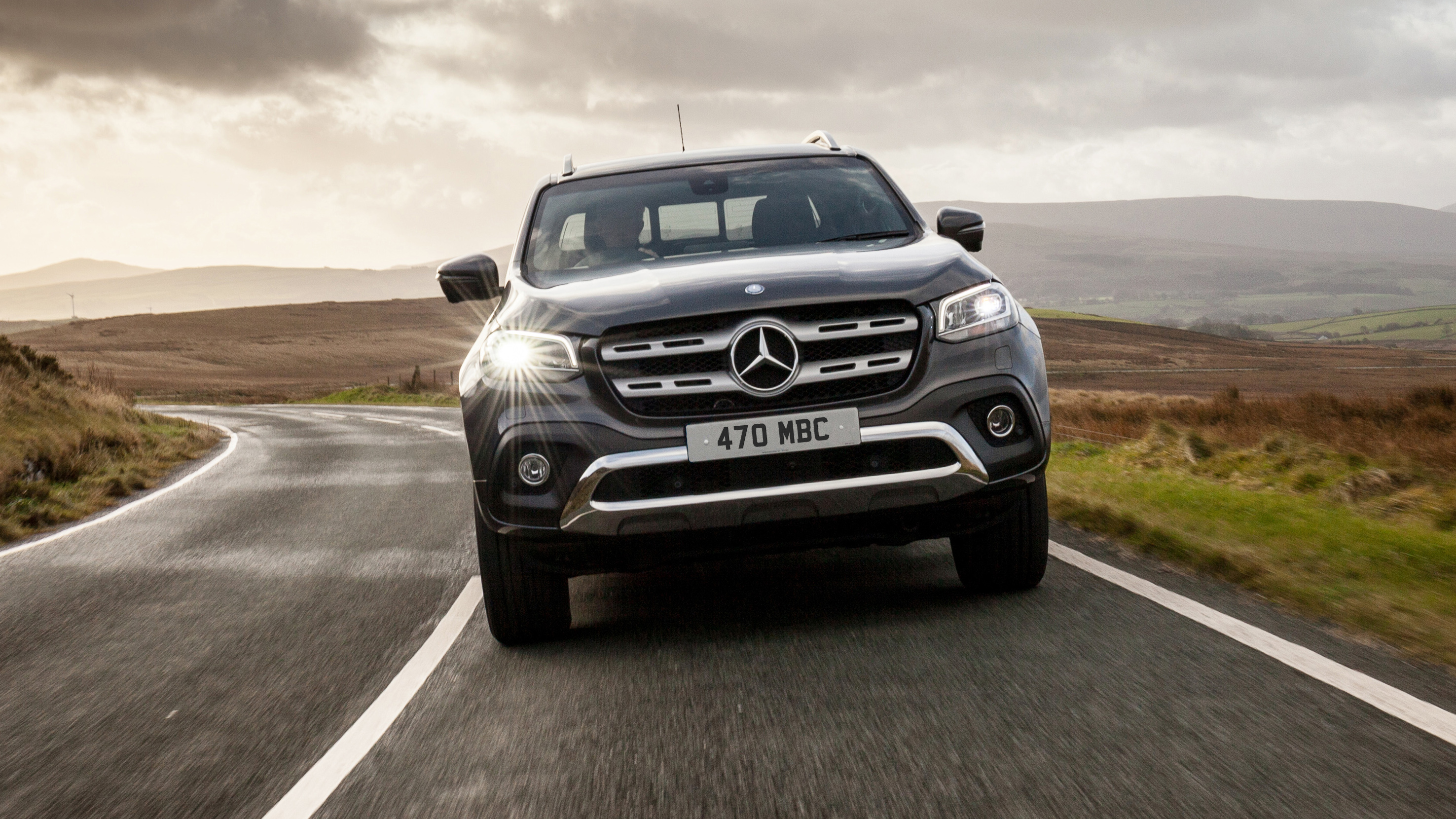 mercedes-benz_x-class-20.jpg